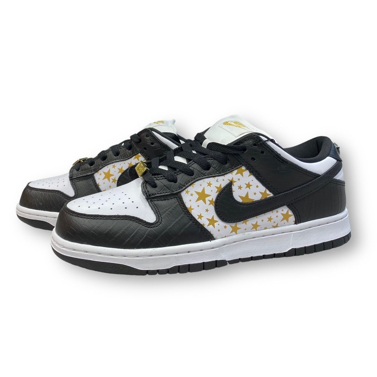 Supreme Nike SB Dunk Low QS Gold Stars | veranstaltungen.lkz.de