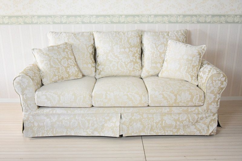 ３人掛けソファー