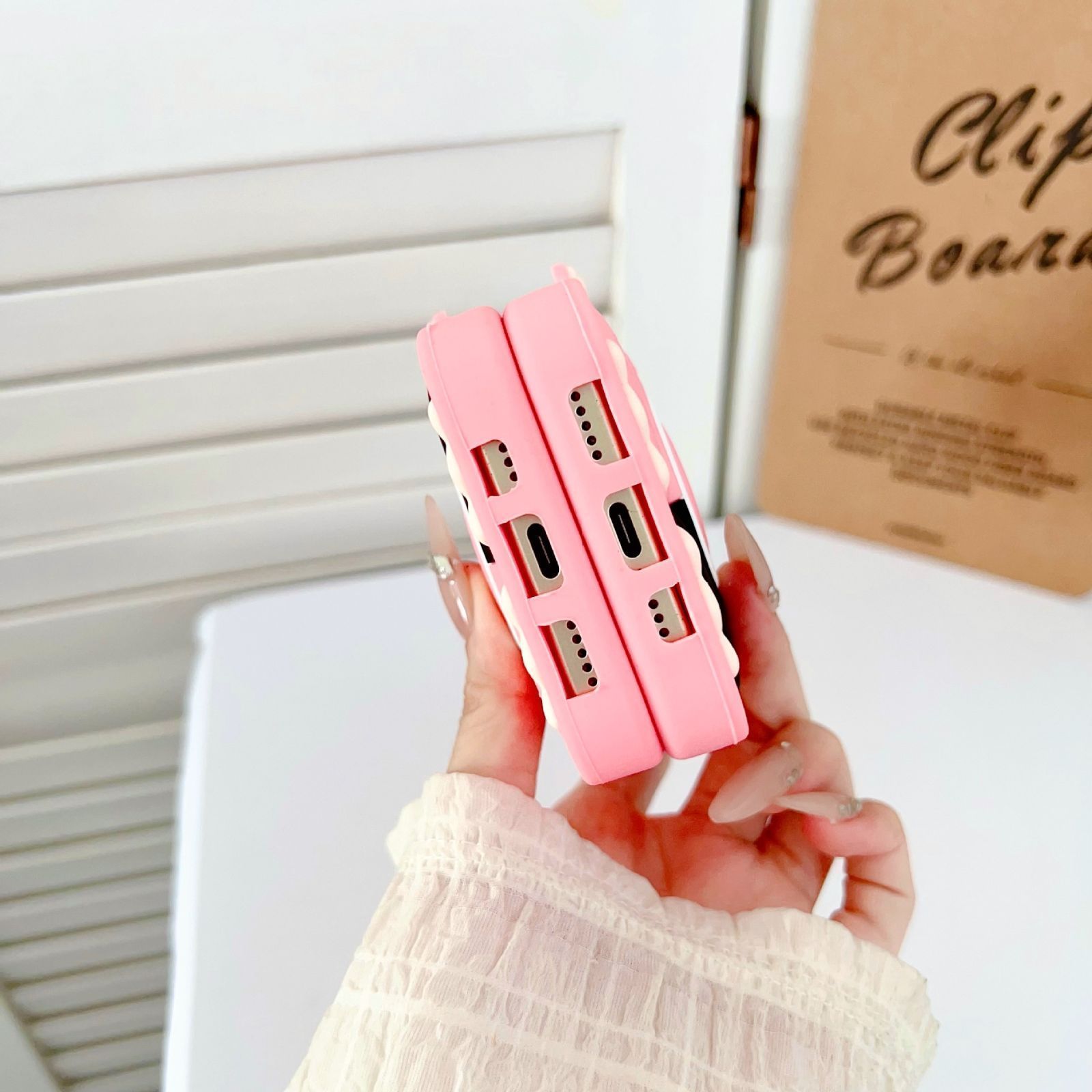 iPhoneケース labubu iPhone16pro スマホケース シリコンケース
