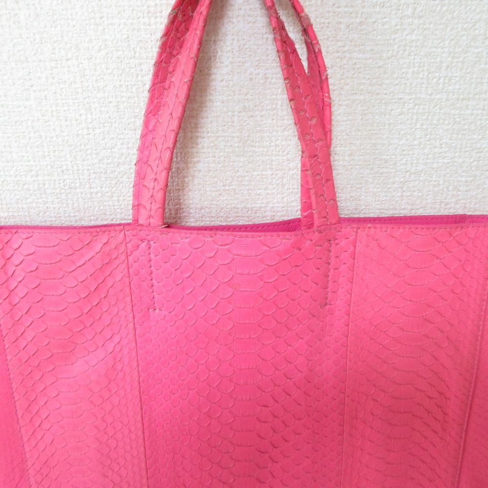 CELINE トートバッグ ピンク Celine Pink Pebbled Calfskin Leather Micro Luggage Tote Bag