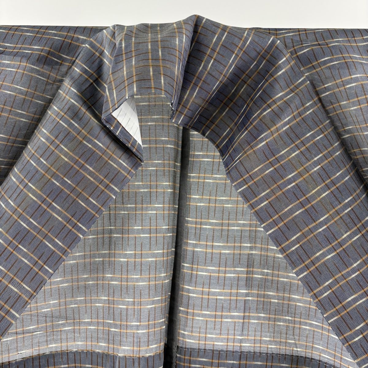 紬 身丈155cm 裄丈65cm M 薄物 琉球かすり 証紙 絣柄 灰紫 正絹 逸品  