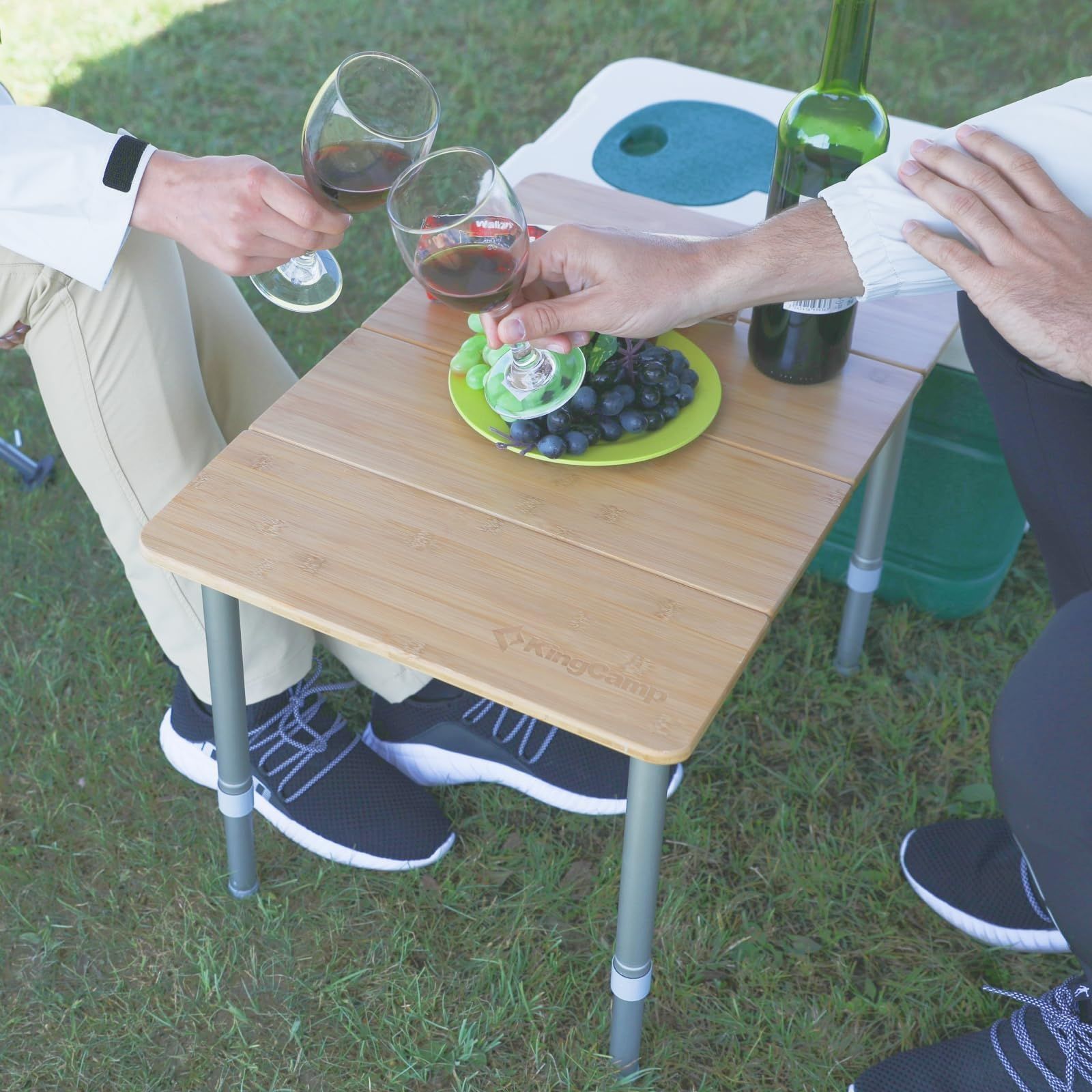 在庫処分 耐荷重30kg 一人暮らし コンパクト 4折 軽量 バンブーテーブル 30-40cm無段階高さ調節 収納付き 折り畳み ピクニック アウトドア テーブル bbq キャンプ 長さ60×幅40cm KingCamp HRDEVELOPMENT_JP