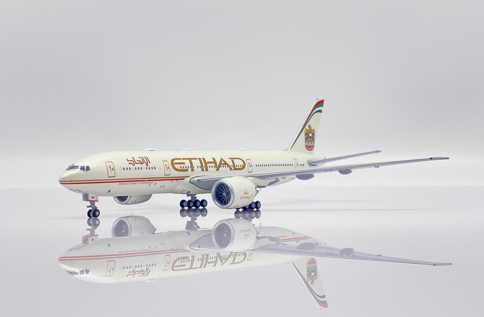 エティハド Boeing 777-200LR 1/400 ScaleModelStore.com :: JC Wings 1:400 - XX40106 - Etihad