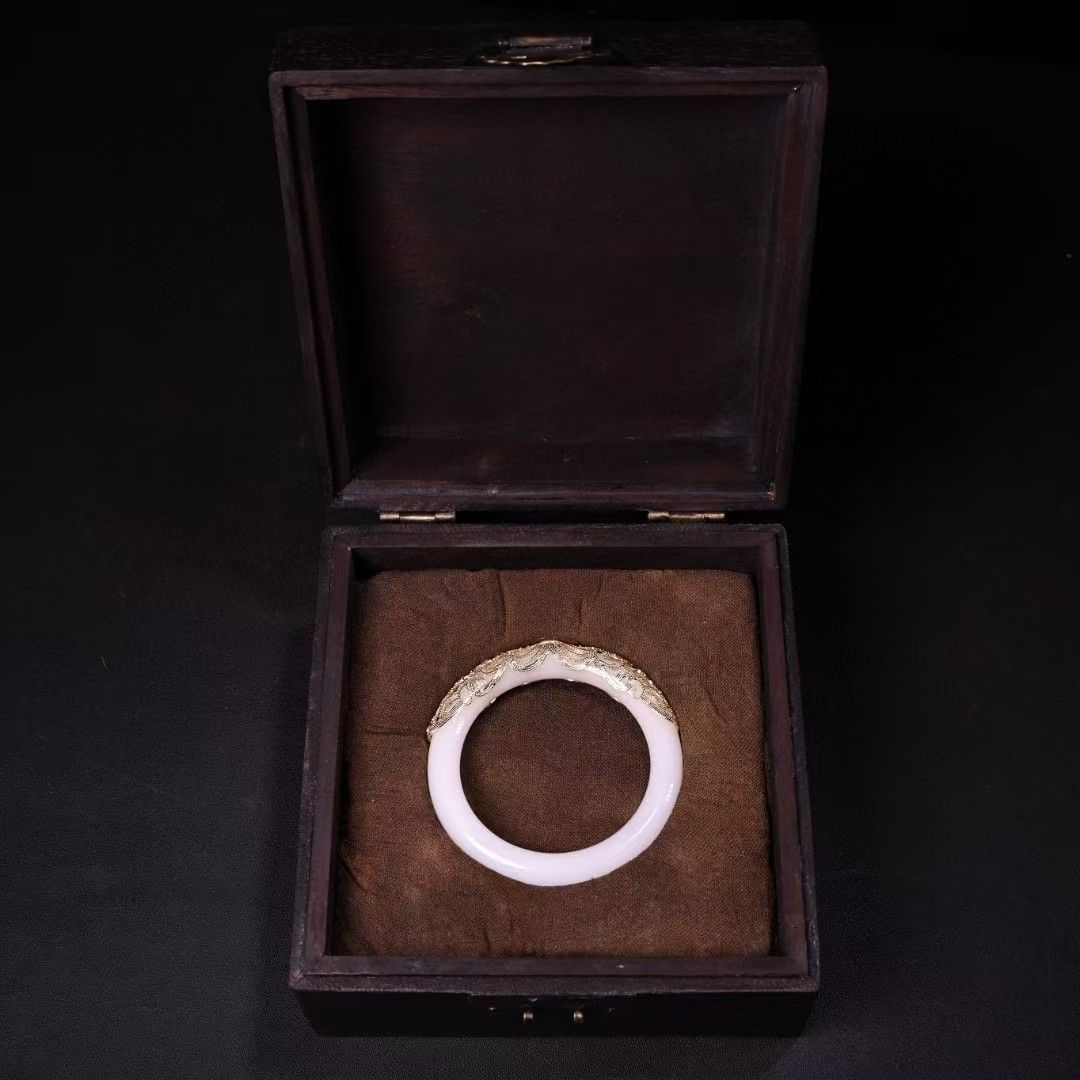 中国古美術.白玉腕輪.宝石を嵌める.木箱付.昔の貴婦人アクセサリー