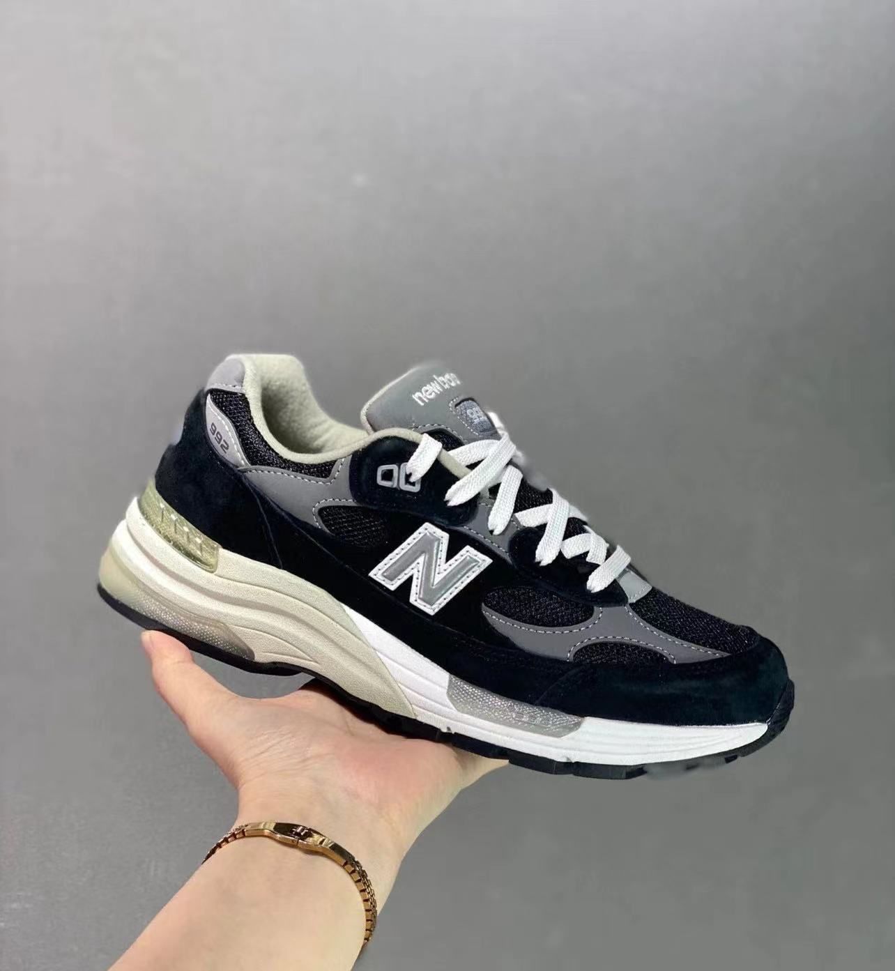 新品 new balance ニューバランス M992EB