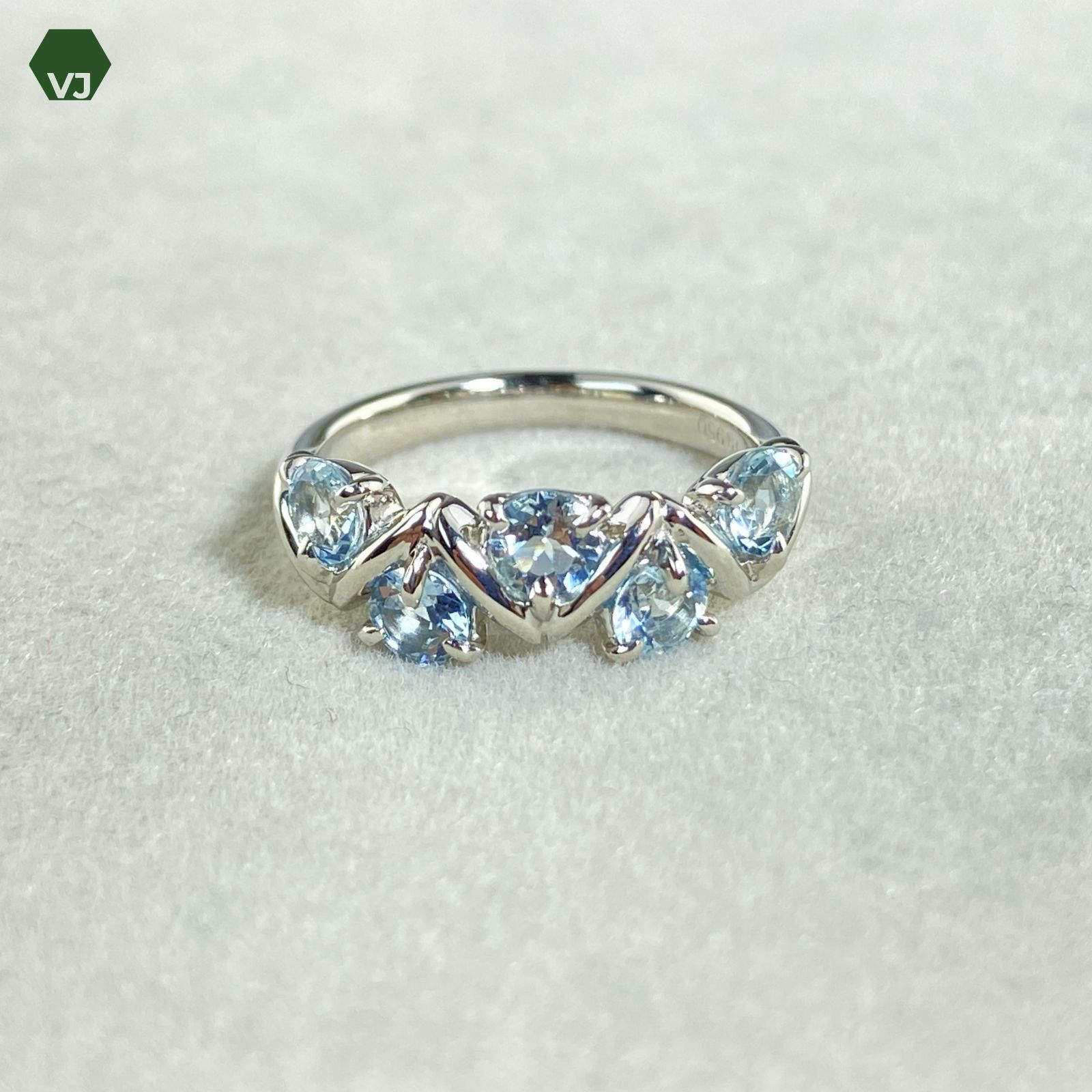 8号 Pt950 4℃ アクアマリン 8号 Pt950 4℃ アクアマリン