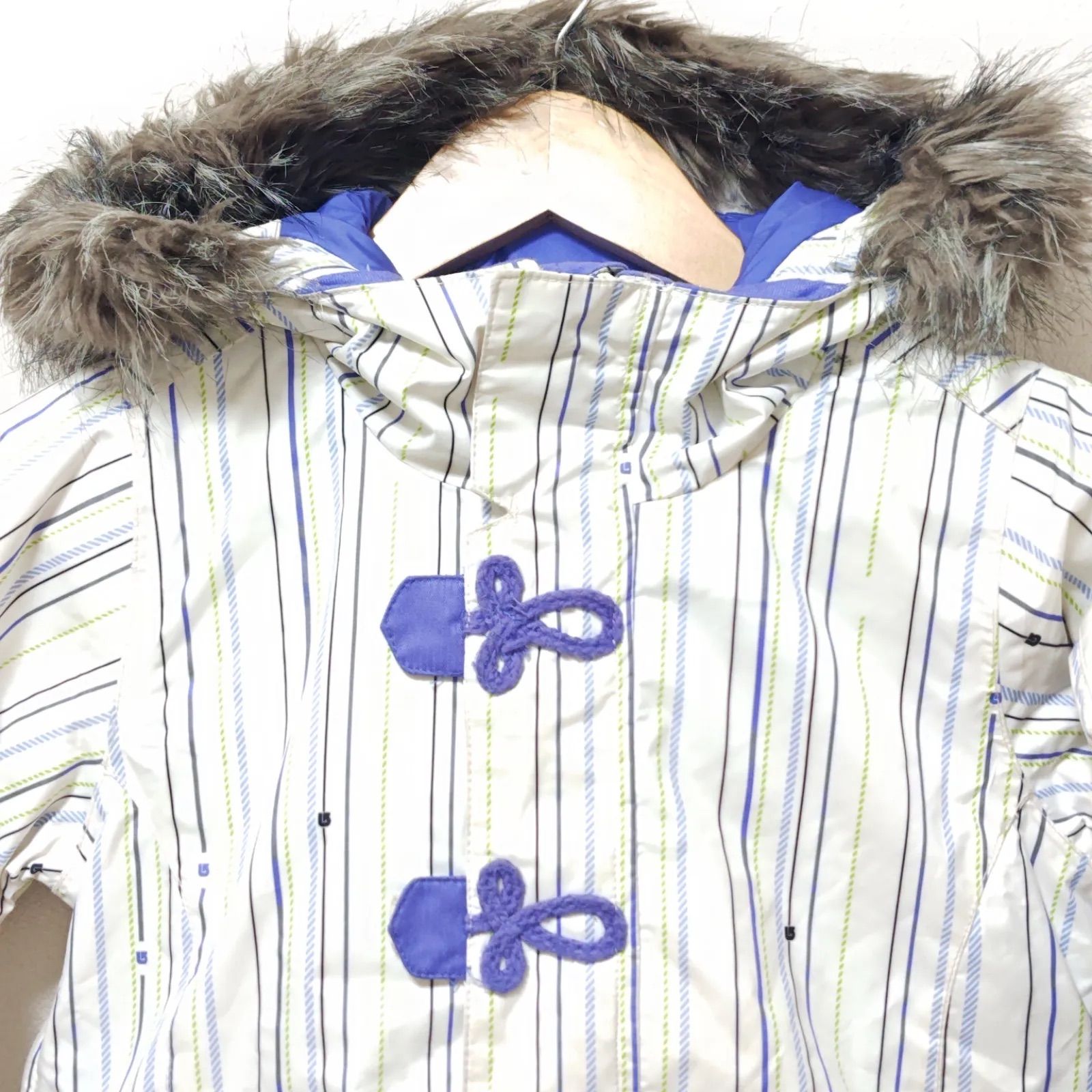 4357【新品タグ付き】バートン スノボウェア ジャケット ストライプ柄 バートン【メンズS】ストライプ柄スノーウェア スノボ スキー ユニ