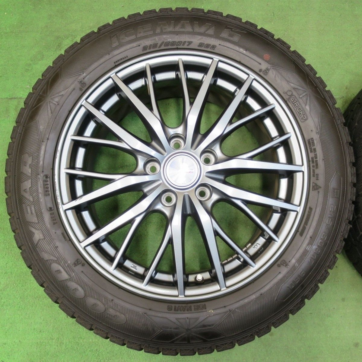 バリ溝‼️225/45R17 PCD112 コンチネンタルスタットレスホイール4本