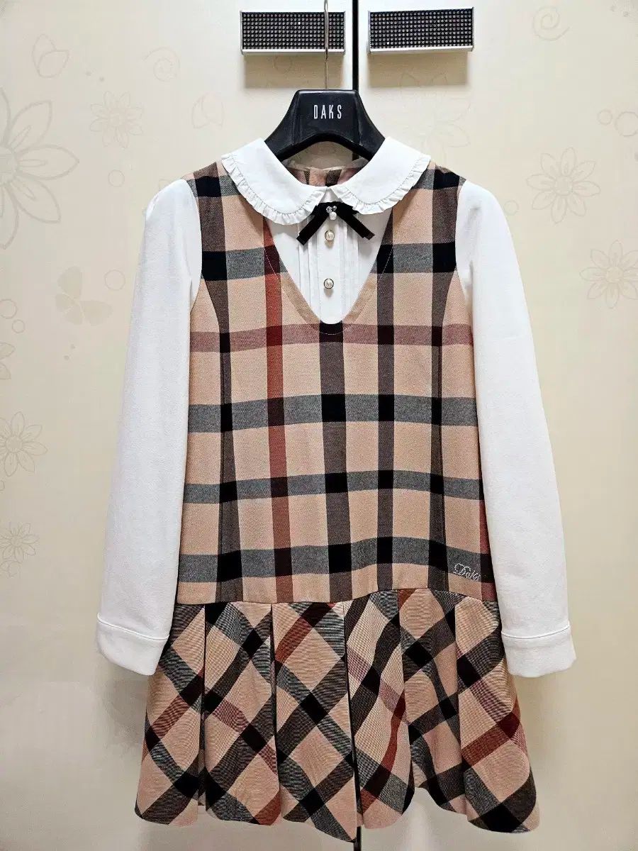 【雷市場（ポンジャン）商品韓国直送】 DAKS Little(ダックスキッズ) ワンピース 140