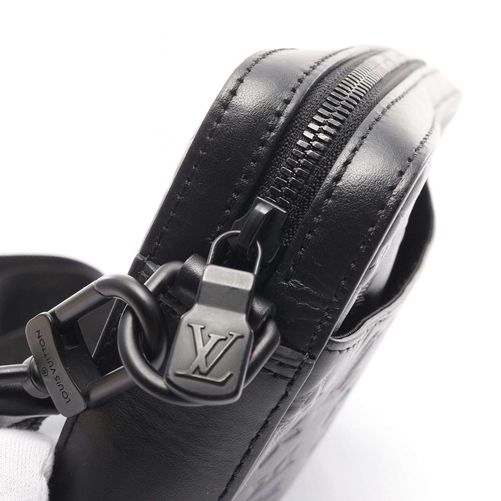 VUITTON ショルダーバッグ
