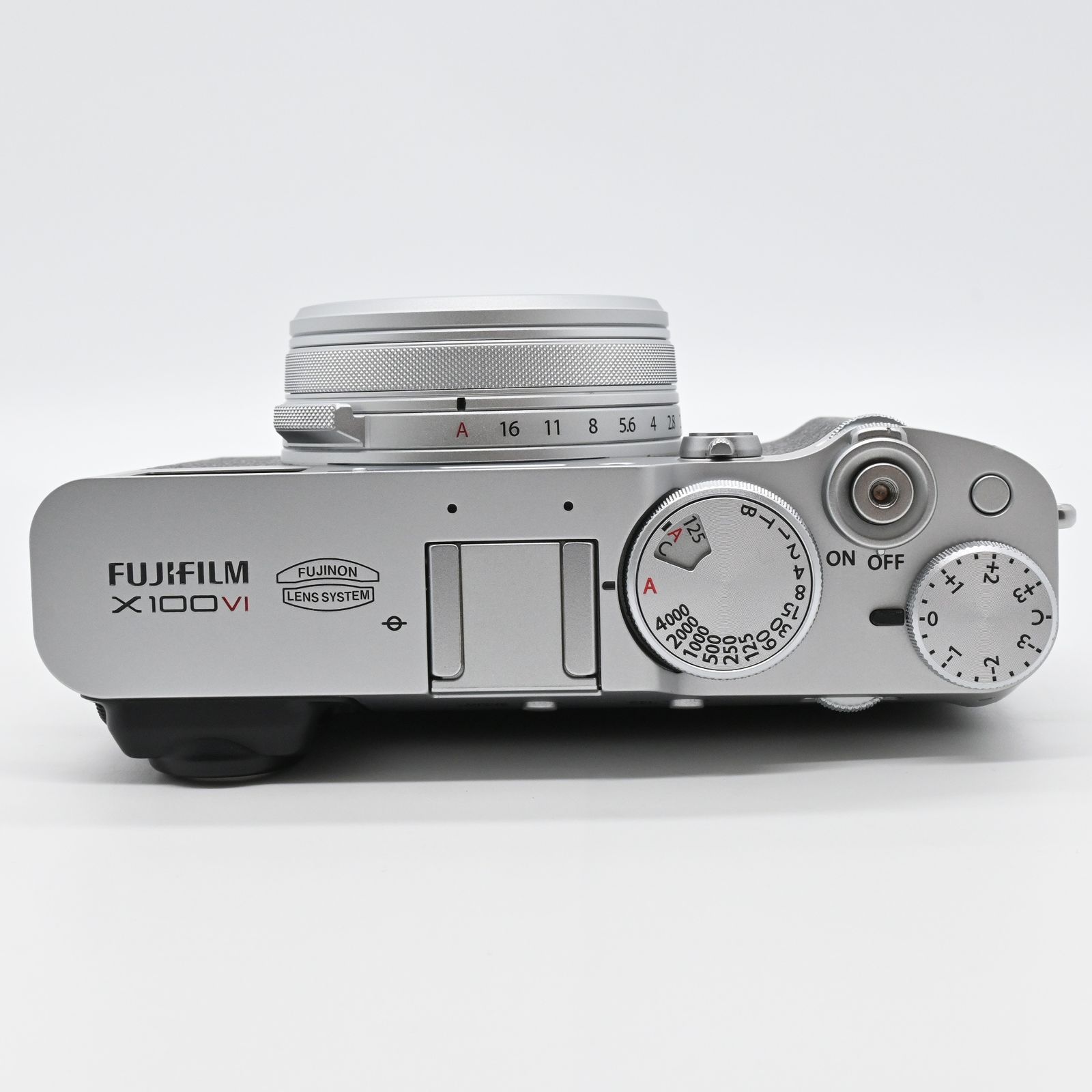 ☆美品☆FUJIFILM X100VI シルバー ショット数 1817回 多言語モデル ☆美