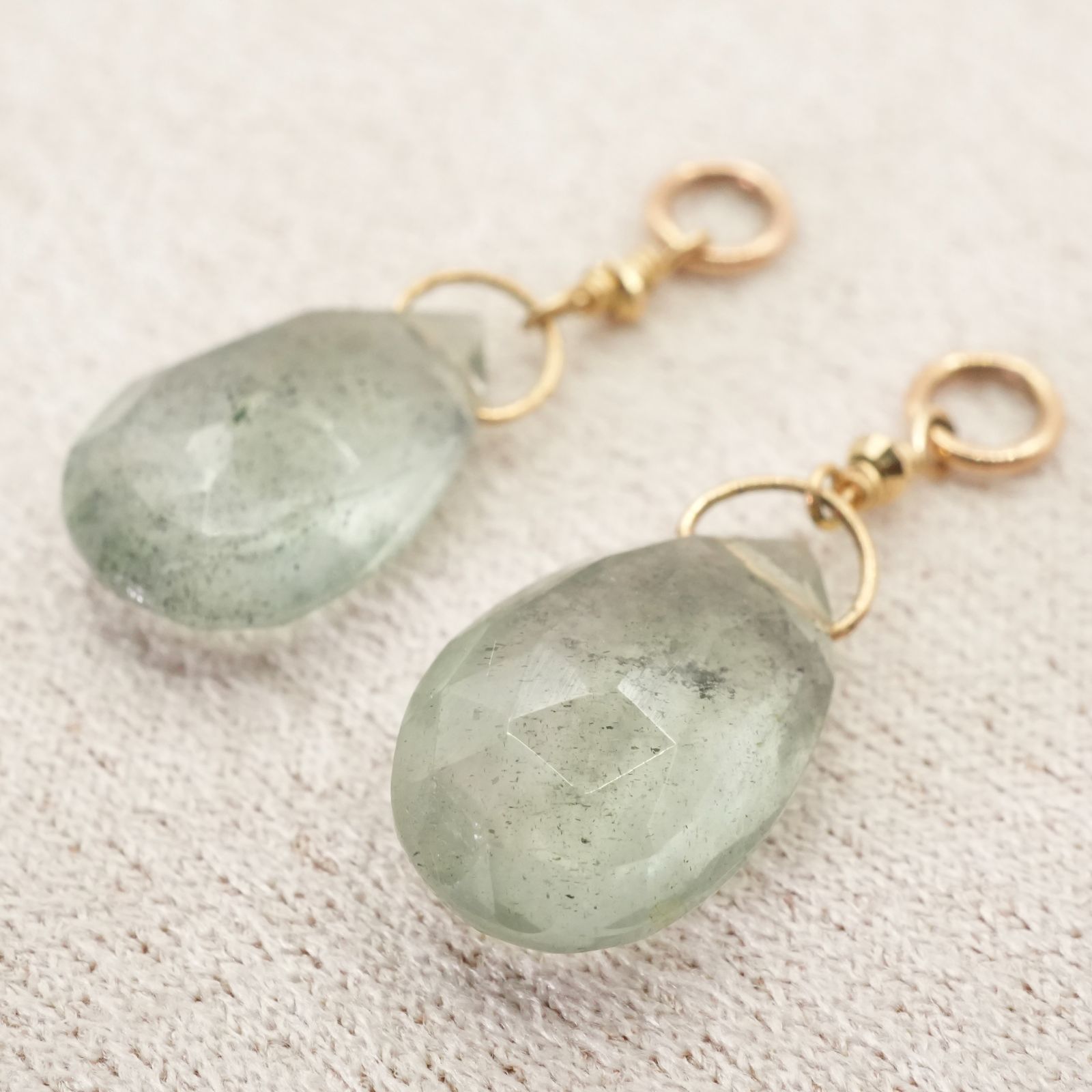 アガット グリーンベリル ピアスチャーム K10/24-4515S - メルカリ