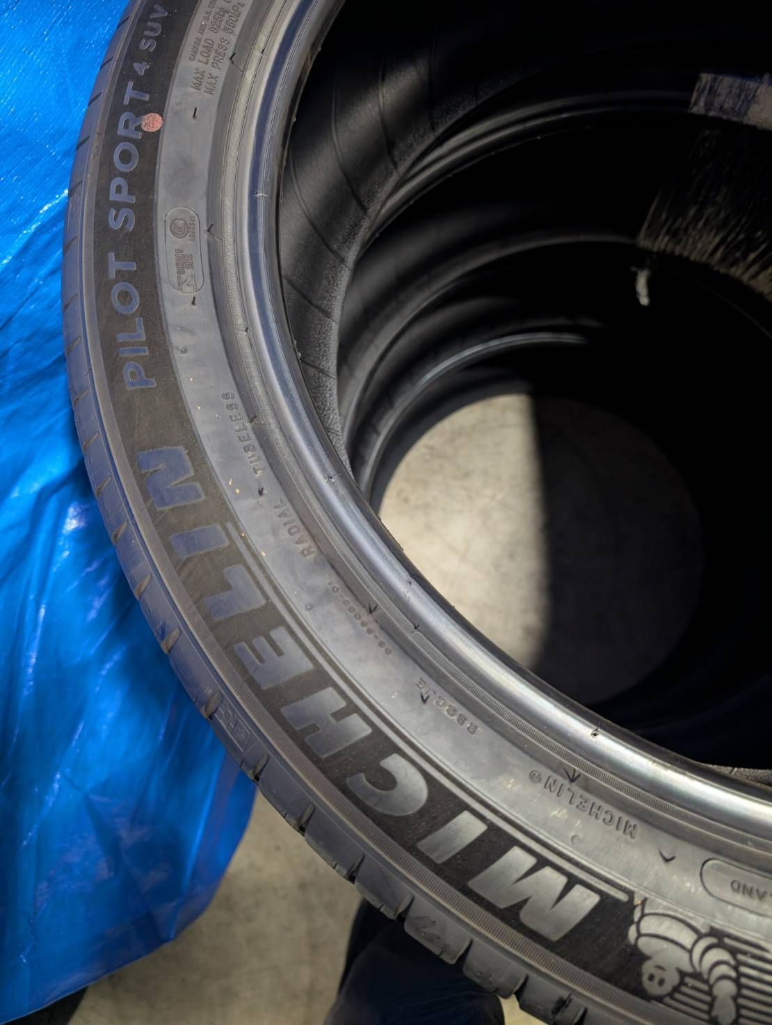 604002) 235/50R21 101W パイロットスポーツ4 SUV ミシュラン 2023年