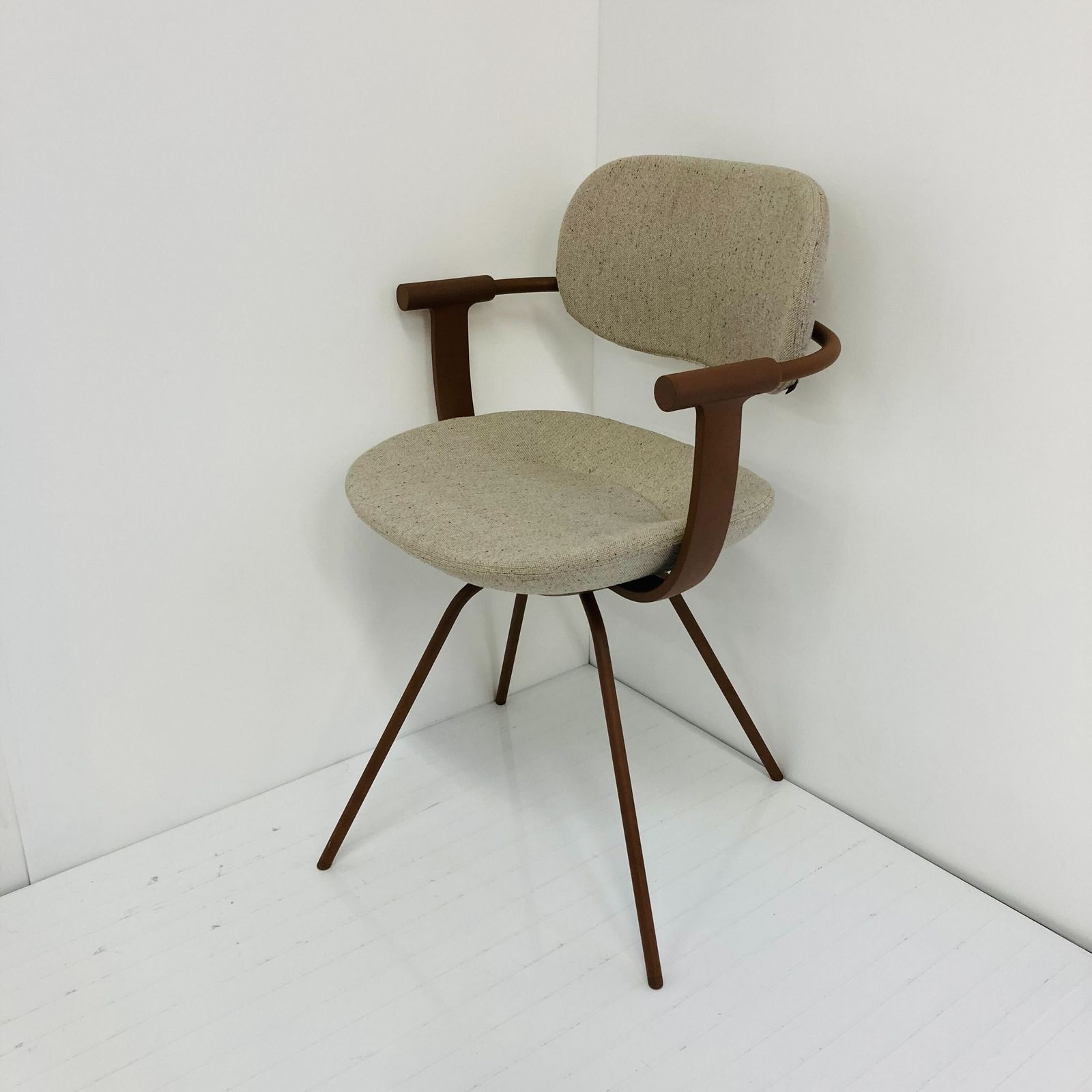 中古S_2023年製】vertebra03(バーテブラ03) KG-855CD-F2H9 中古S_2023年製】vertebra03(バーテブラ03) KG-855CD-F2H9