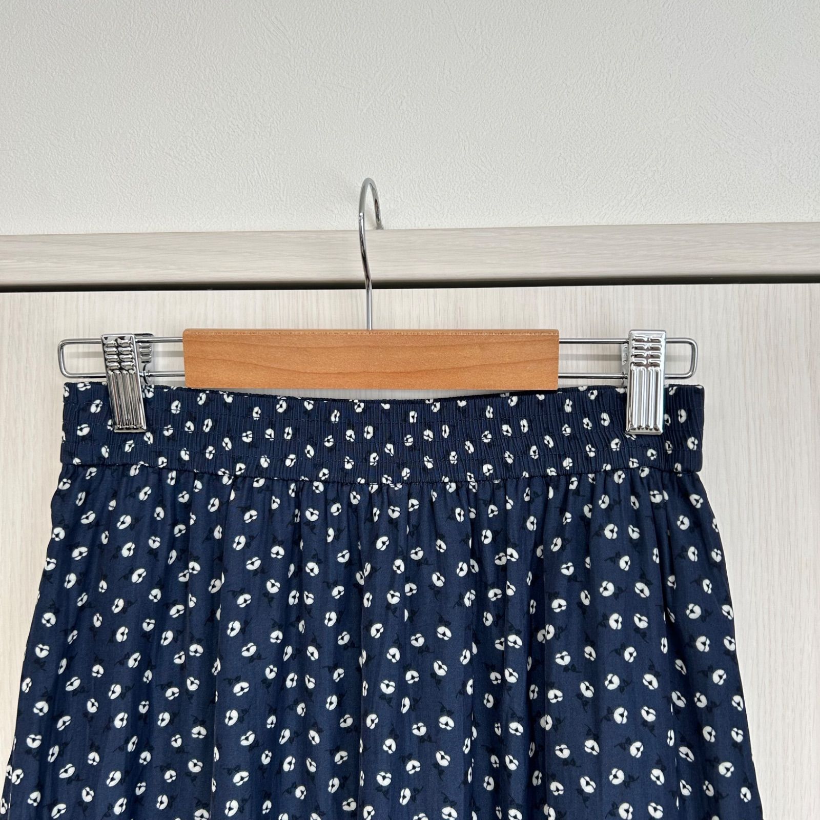 ユニクロ UNIQLO PAUL&JOEティアードスカート 花柄ネイビー S