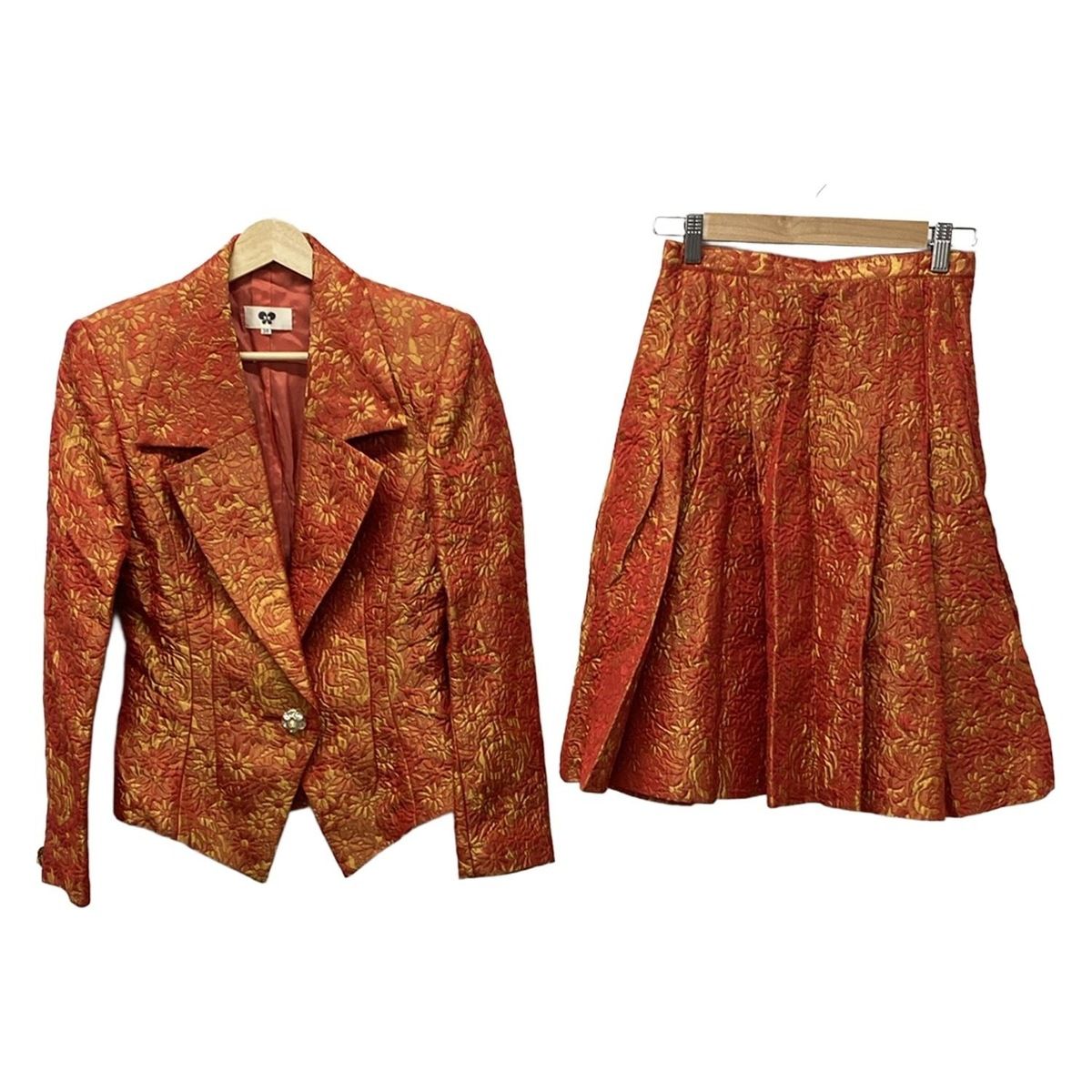 HANAE MORI ハナエモリ スカートセットアップ レディース - オレンジ×レッド 花柄