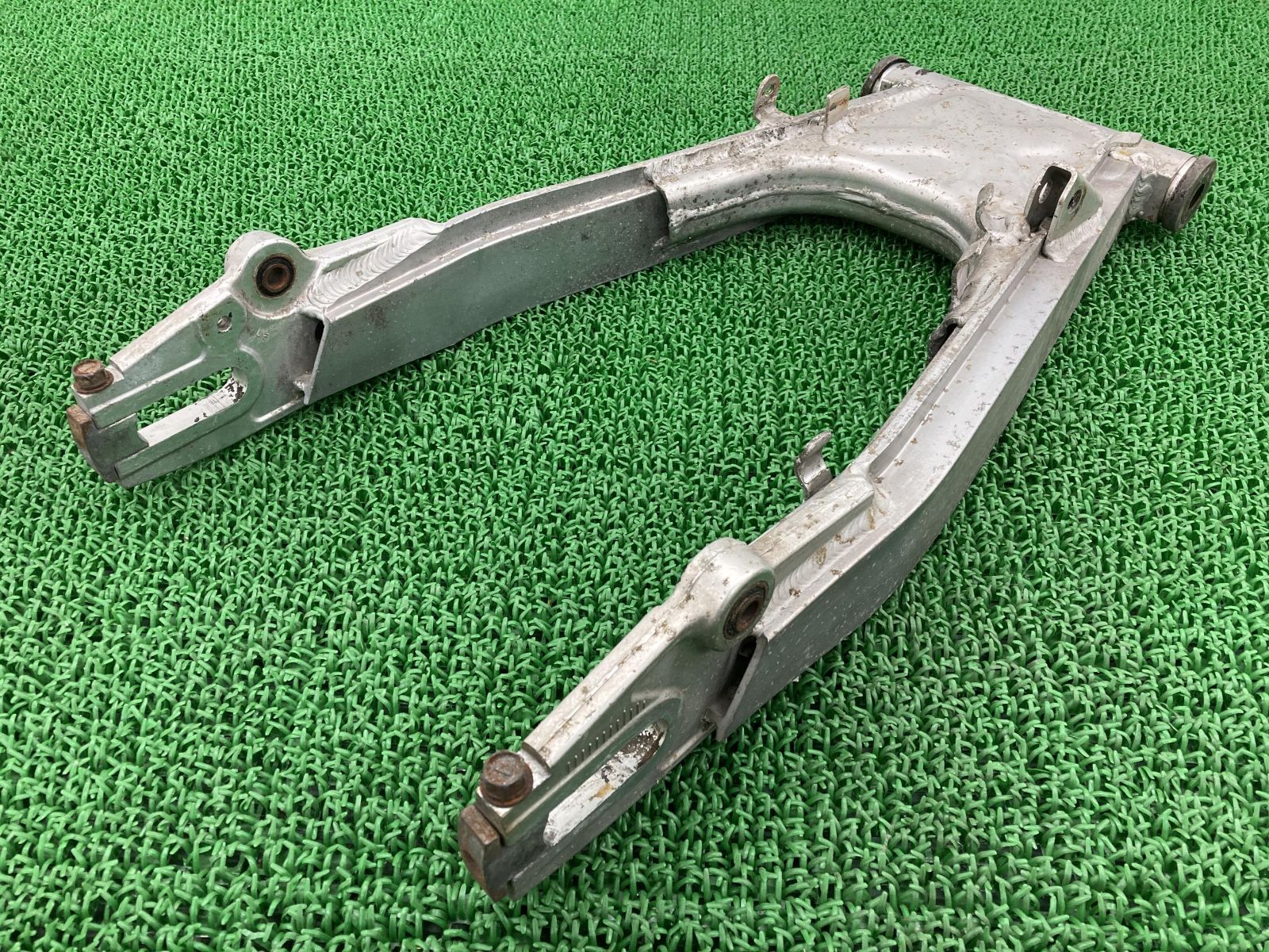 GSX1100Sカタナ　750カタナ 純正スイングアーム GSX1100Sカタナ 750カタナ 純正スイングアーム 【公式通販】