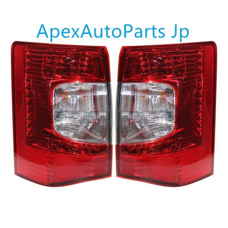 クライスラー タウン＆カントリー 2011-2016年式 テールランプ