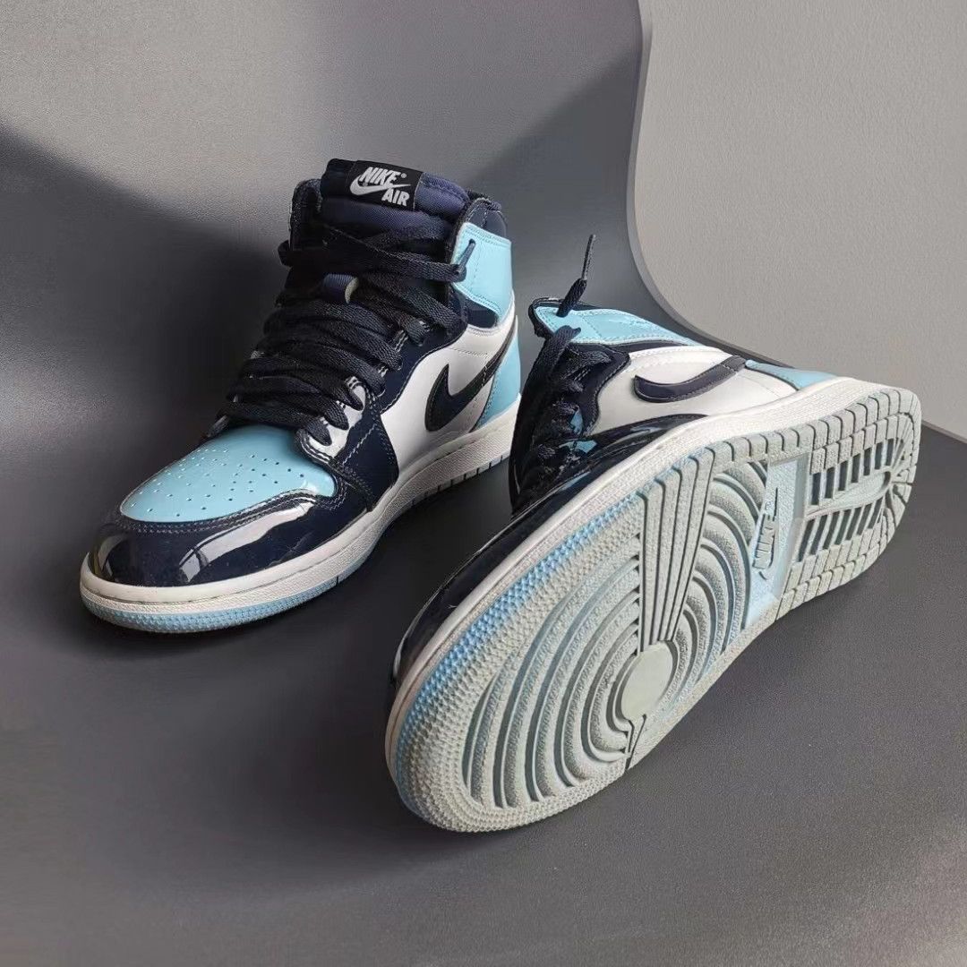 Nike ナイキ ウィメンズ エアジョーダン1 ハイ UNC パテント レザー  