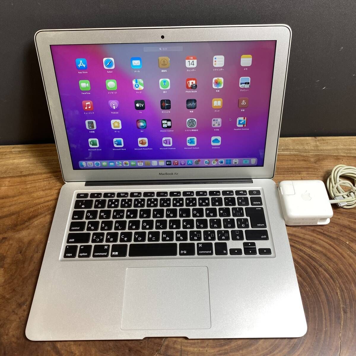 Apple - MacBookAir メモリ8GB SSD128GB Amazon.com: Apple MacBook Air (13-inch, 8GB RAM, 128GB
