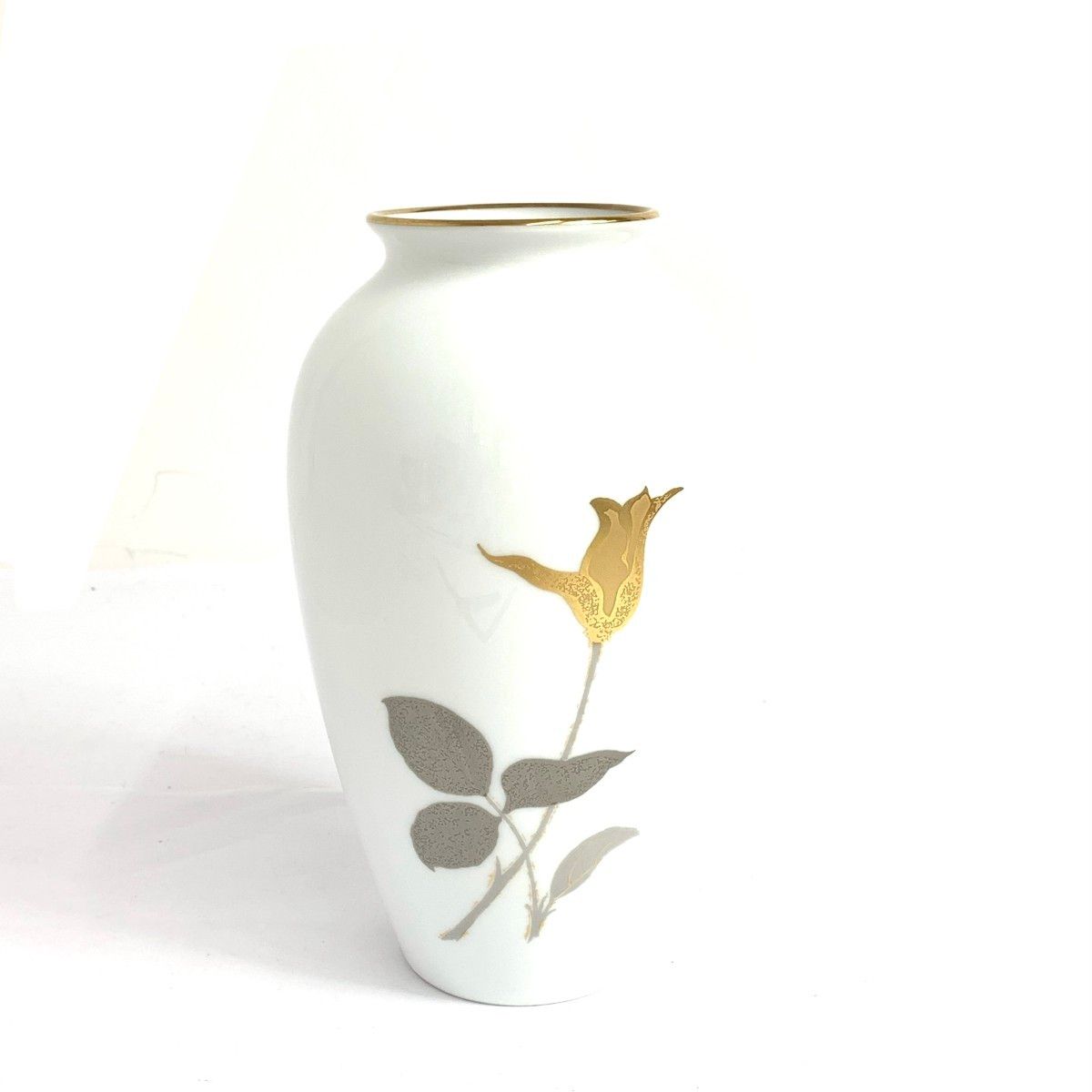 美品 大倉陶園 オオクラトウエン 金蝕バラ 花瓶 共箱付 高さ23cm