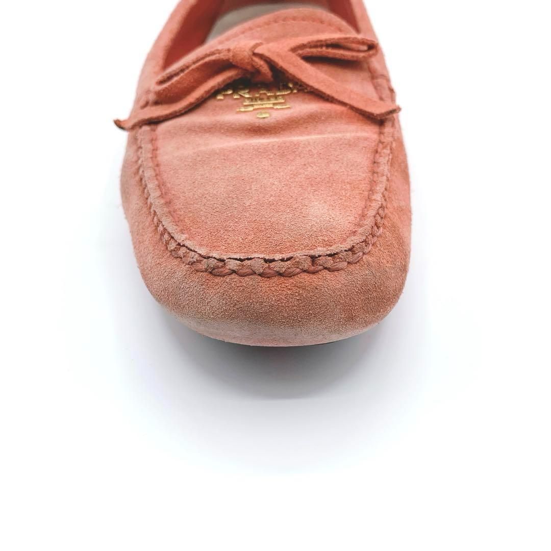 美品　PRADA ベージュ スエード ローファー　ロゴ入り　25㎝ 美品 PRADA ベージュ スエード ローファー ロゴ入り 25㎝