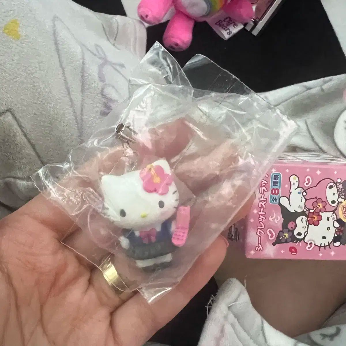 未使用未開封 サンリオ キティ リモコンティッシュカバー ハウス型 未