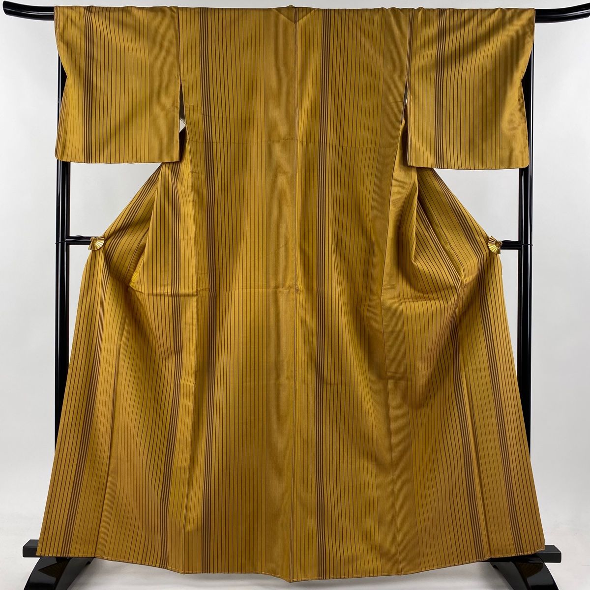 お召 身丈163.5cm 裄丈68cm L 袷 縞 山吹茶色 正絹