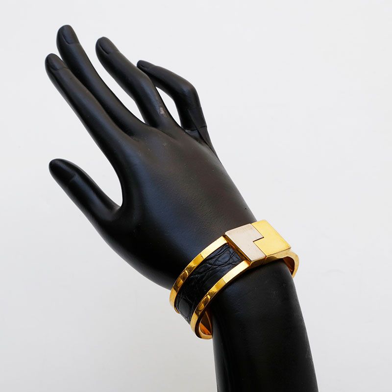 ロエベ　ツイスト バングル（カーフ） ツイスト バングル（カーフ） ブラック - LOEWE