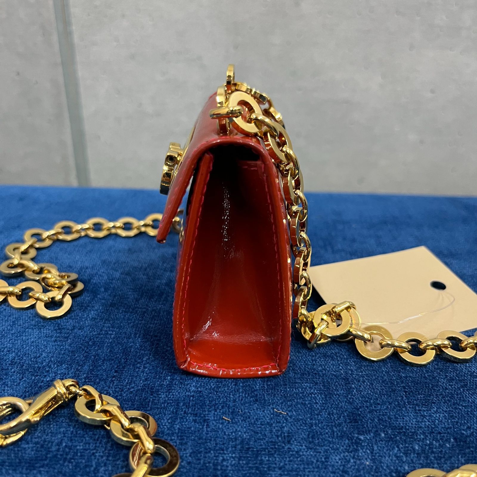 希少Salvatore Ferragamo ガンチーニ　ミニバッグ　ポーチ レア 希少 サルヴァトーレ フェラガモ salvatore ferragamo