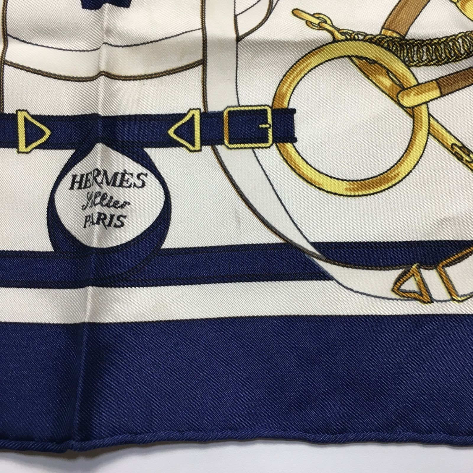 よるエルメス　HERMES ドット柄　プチカレ　42 HERMES エルメス カレ42 プチカレ シルク100％ ロープ ベルト柄