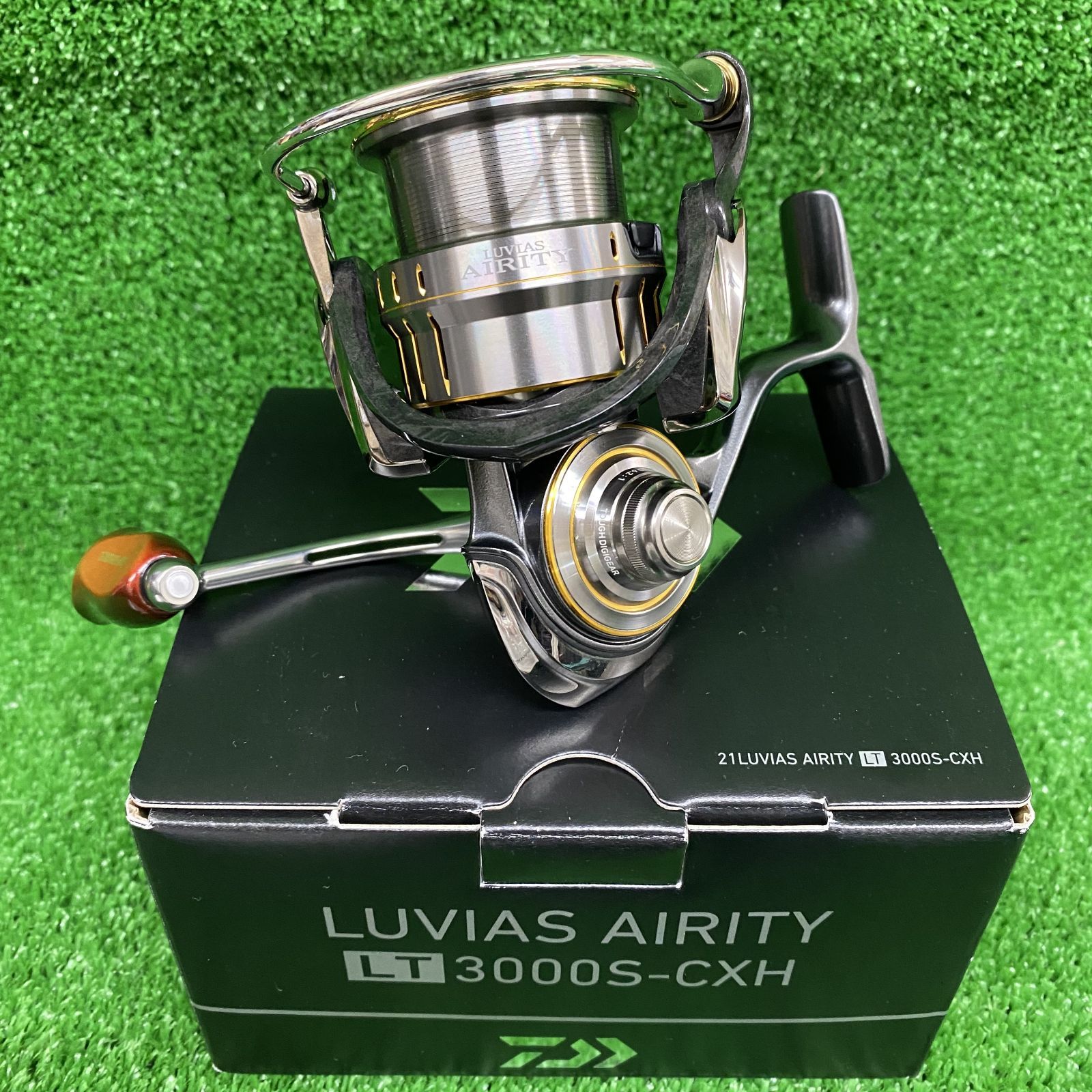 21 ルビアス エアリティ　LT 3000S-CXH　55ｍｍ　ハンドル　　美品　　ダイワ