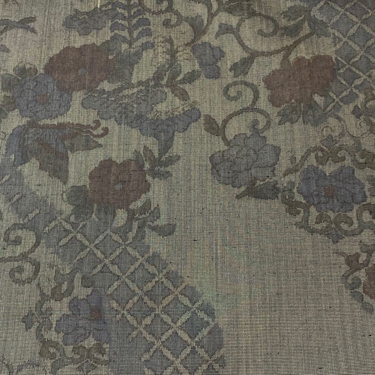 全国送料無料! 反物 秀品 紬 証紙 花唐草 斜め格子 灰茶 正絹 続々入荷中！