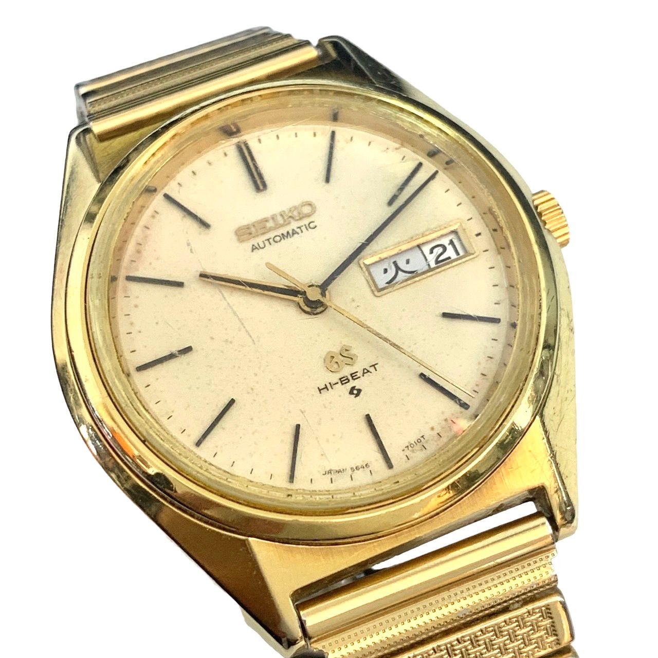 レア超希少品⭐️GRAND SEIKO】 グランドセイコー 56GS AUTOMATIC CAP GOLD加工 ハイビート 自動巻き 稼働品  ゴールドカラー×オフホワイト 蛇腹スライド式ベルト 5646-7010 1970 （AYA） - メルカリ