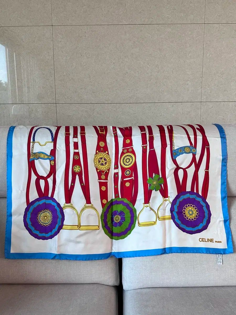 セリーヌ シルクスカーフ CELINE 馬車柄 ブラウン GS0465*イタリア製