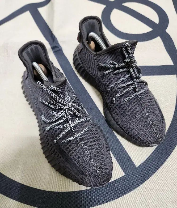 adidas(アディダス) 240mm イージーブーストスニーカー