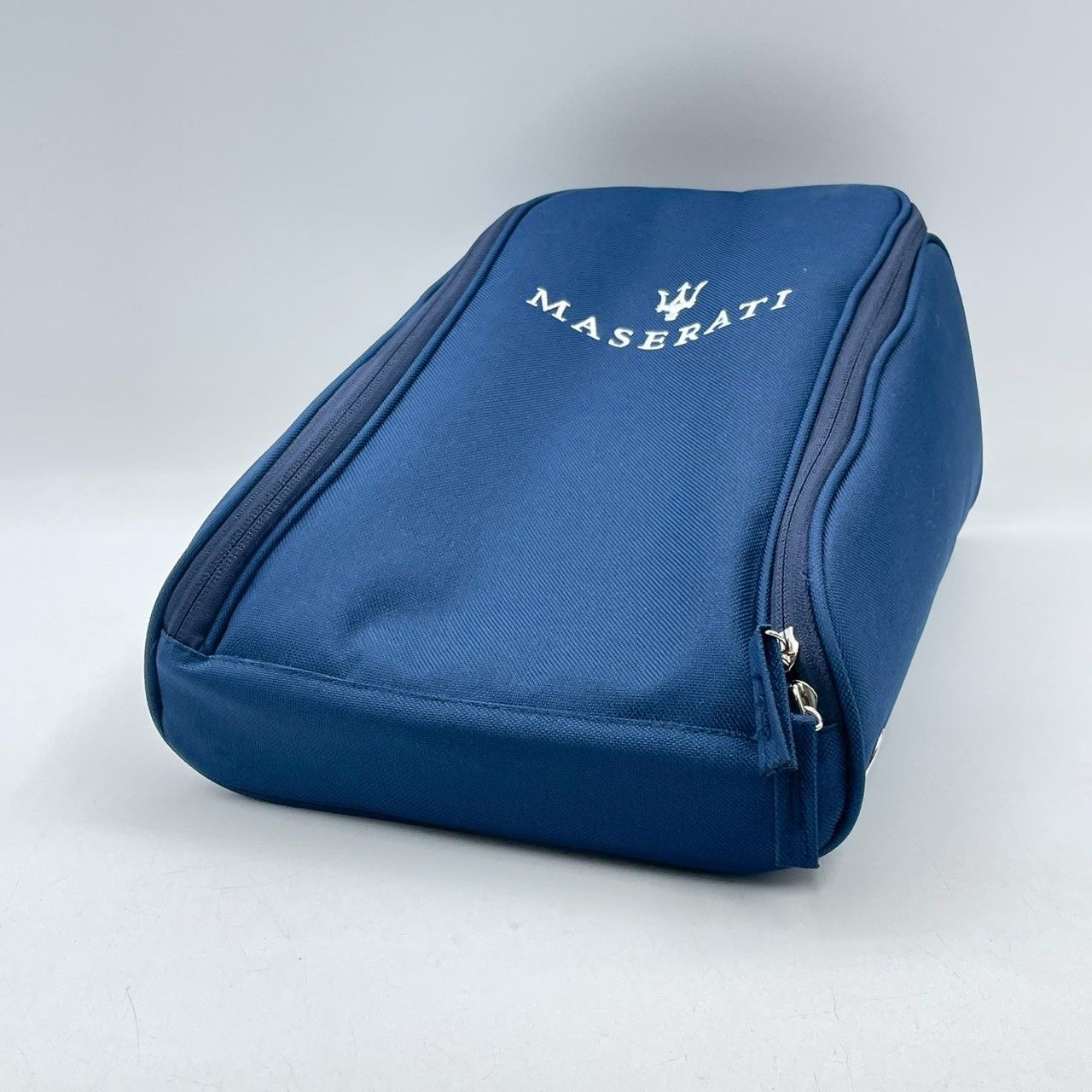 マセラティ　ゴルフシューズバッグ 未使用】マセラティMASERATIゴルフシューズケース 【公式通販】
