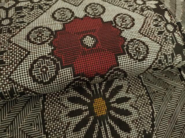 平和屋着物○本場大島紬 龍郷絣 花丸文 正絹 逸品 DAAU5005ps - メルカリ