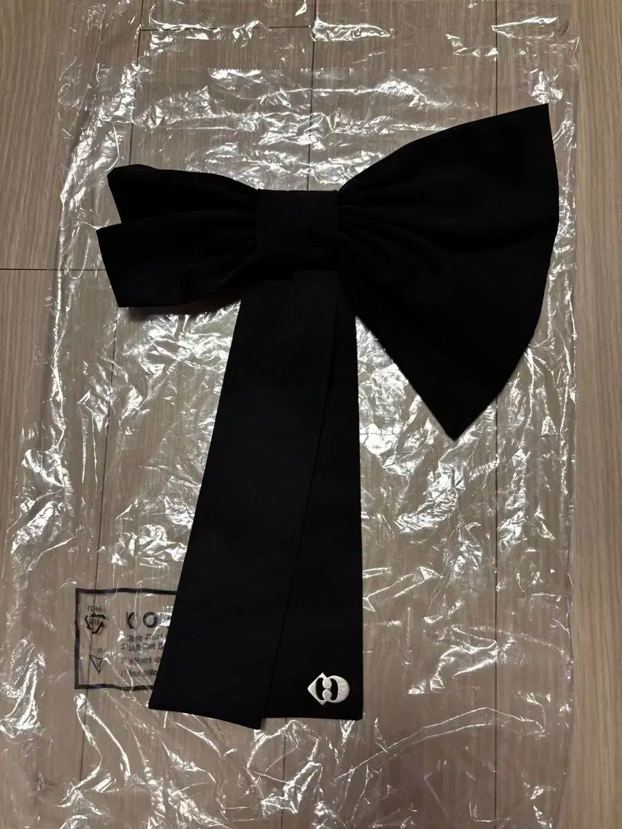 LUCKY CHOUETTE ラッキーシュエトゥ リボン ヘアクリップ