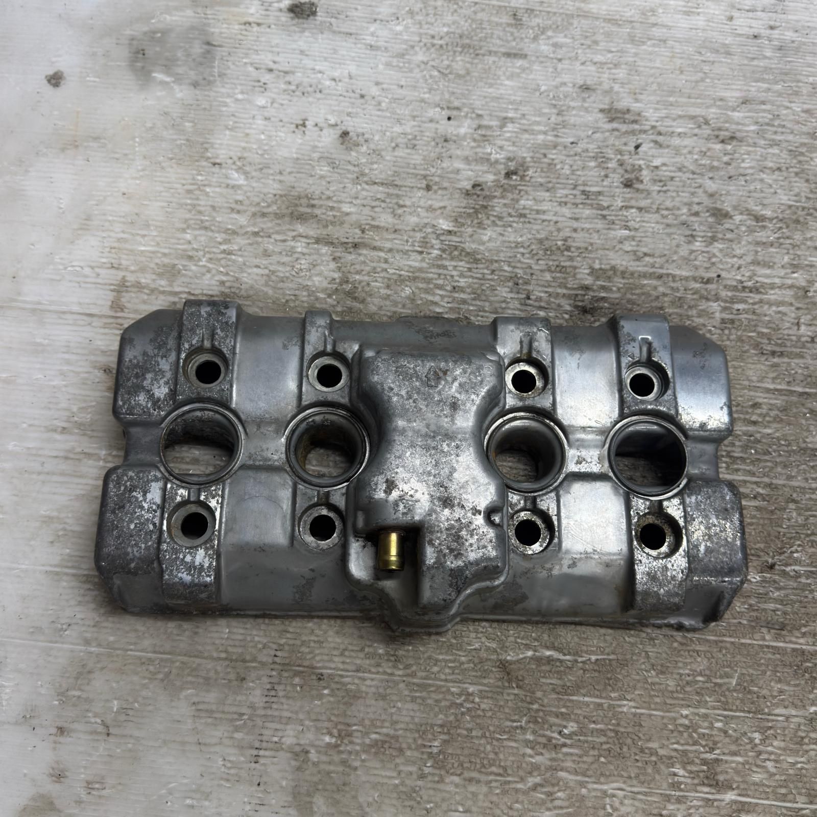 HONDA CB400SF NC31 シリンダーヘッドカバー ホンダ