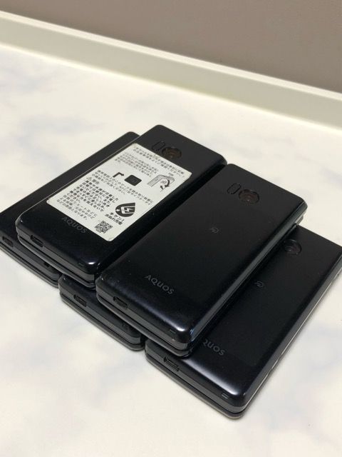 再入荷☆彡　SH-02L SIMフリー ドコモ  ブラック 4G対応 携帯電話  初期化済　ネコポス　ポスト投函