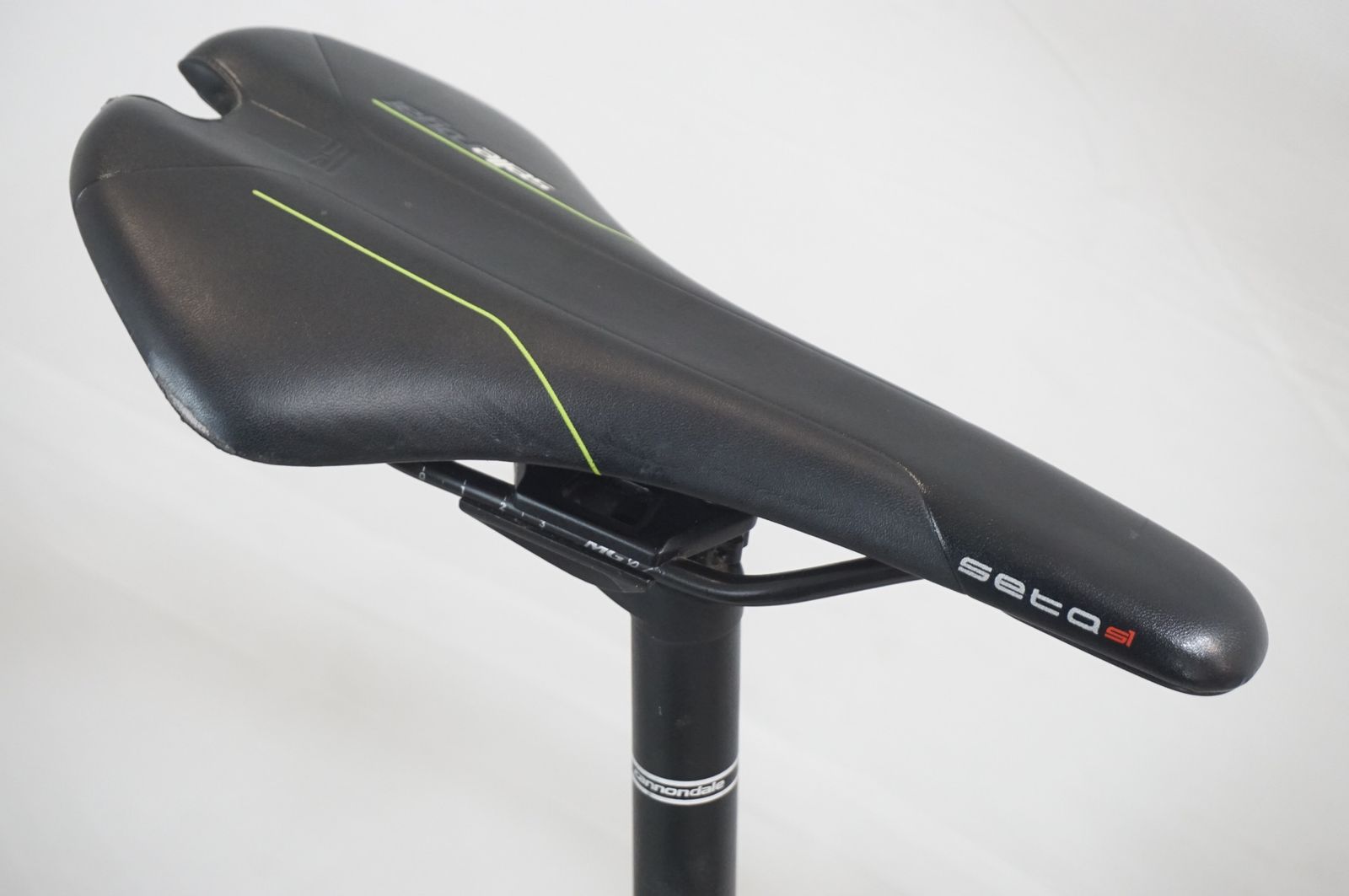 2016年モデル ロードバイク