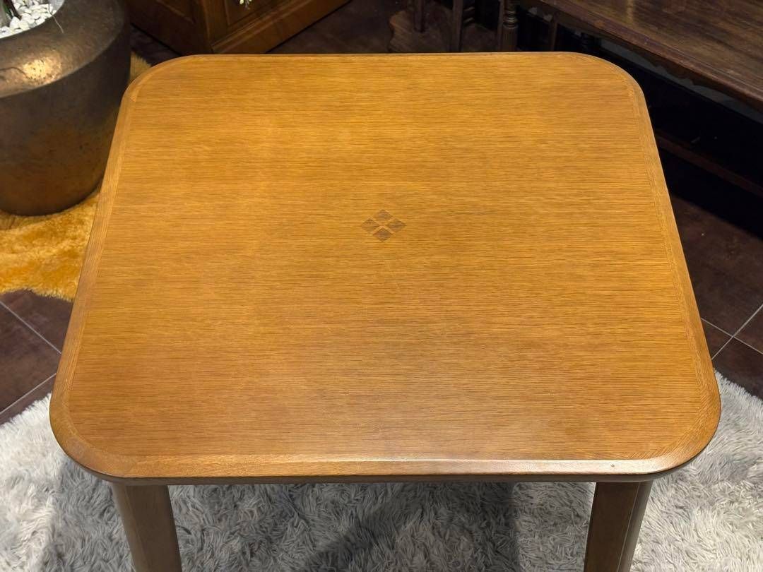 リビングテーブル チェア