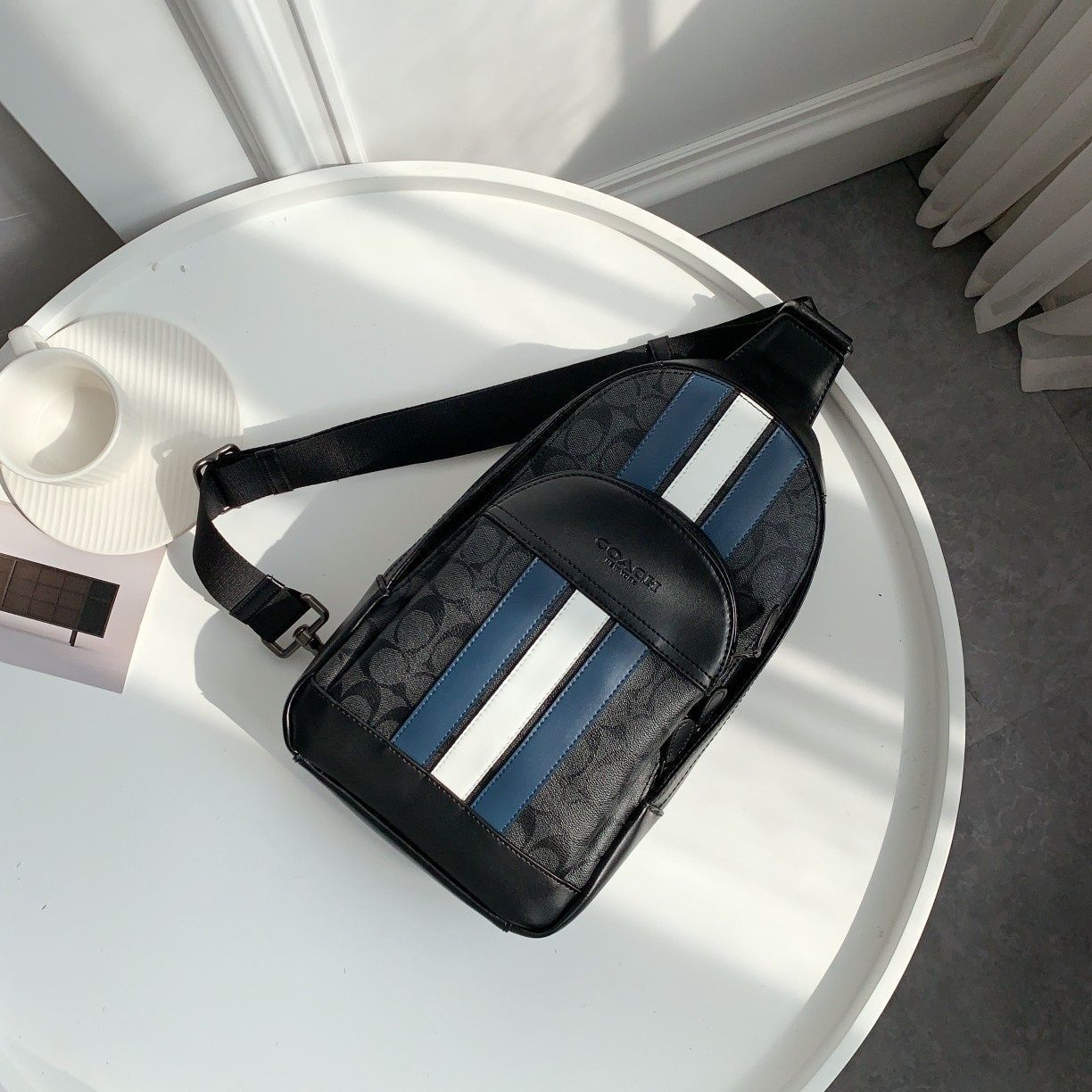 【週末限定・在庫処分】新品 COACH コーチバッグ ボディーバッグ 67249デニムバッグ メンズ