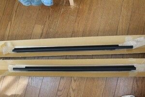 純正 デリカ D 5 フロントドアウェザーストリップ 左右セット ドアベルトモール モールディグ