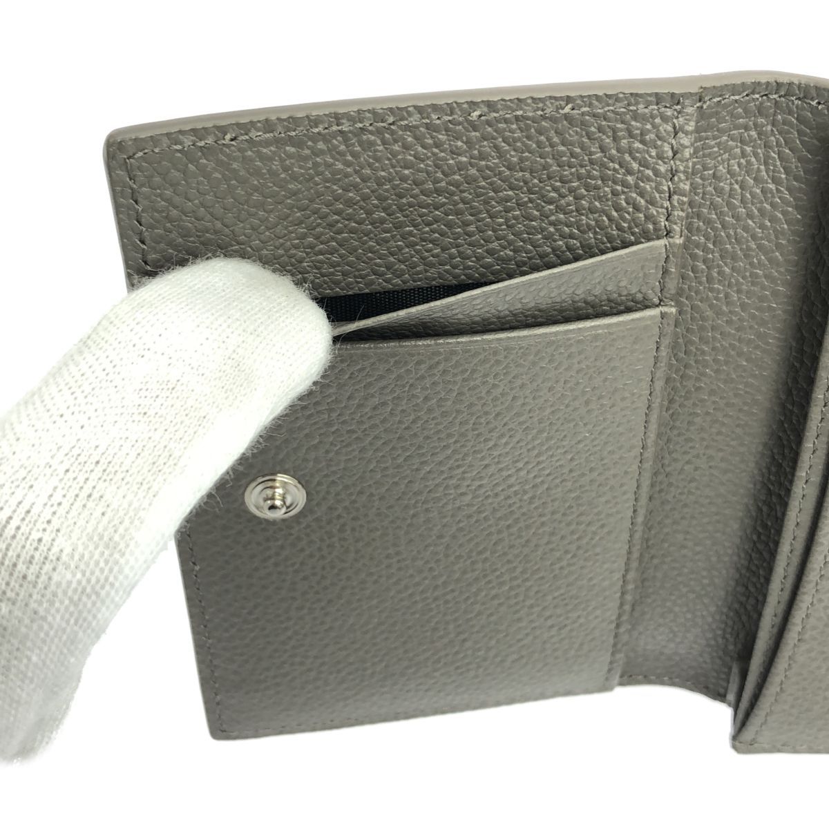 美品 Saint Laurent サンローラン マネークリップ グレー 灰色 SAINT LAURENT サンローラン YSL カサンドラ マルチ フォールド