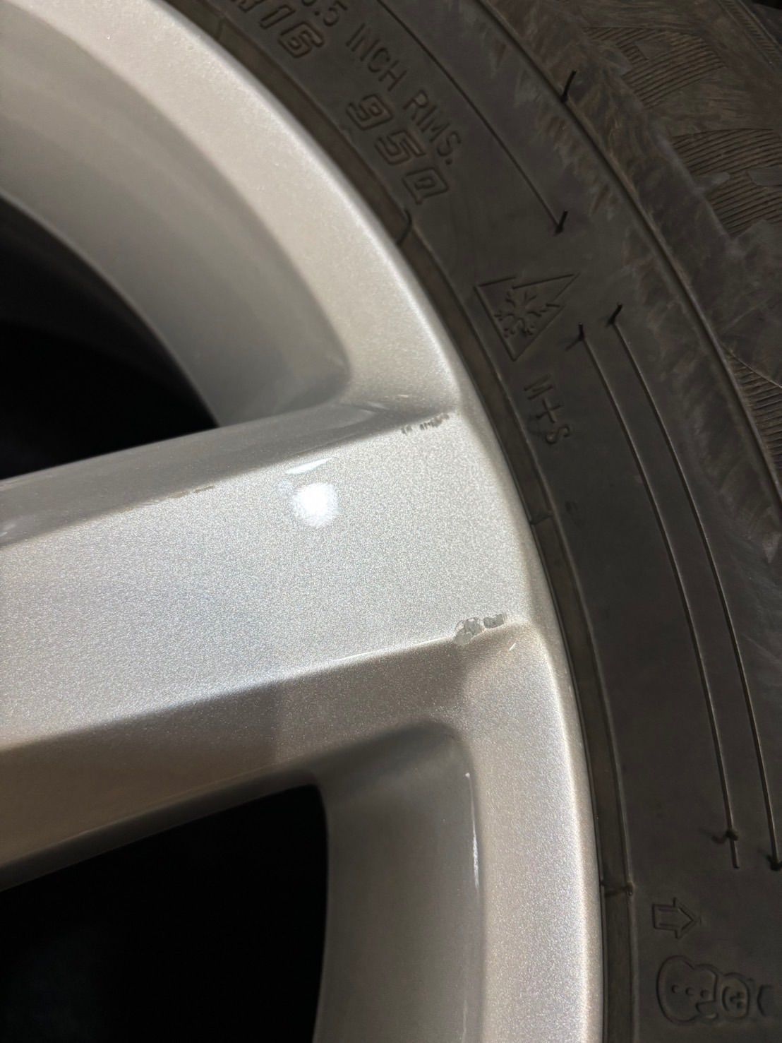 215 60R16 GOODYEAR ICE NAVI8 21年製 VW フォルクスワーゲン 純正 16インチ 6.5J 42 112 5H スタッドレス 4本 パサート 南4-K222 TRITUETUBI_COM