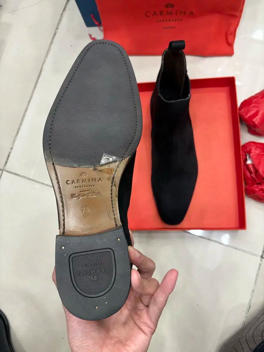 カルミナ チェルシーブーツ ブラックスエード 7 5 E