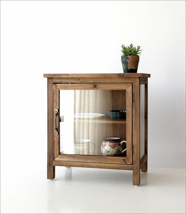 ガラスキャビネット おしゃれ 収納 シェルフ シャビー 飾り棚 キッチン コンパクト 食器棚 ナチュラル 扉付き収納 ディスプレイラック レトロなウッドのキッチンキャビネット