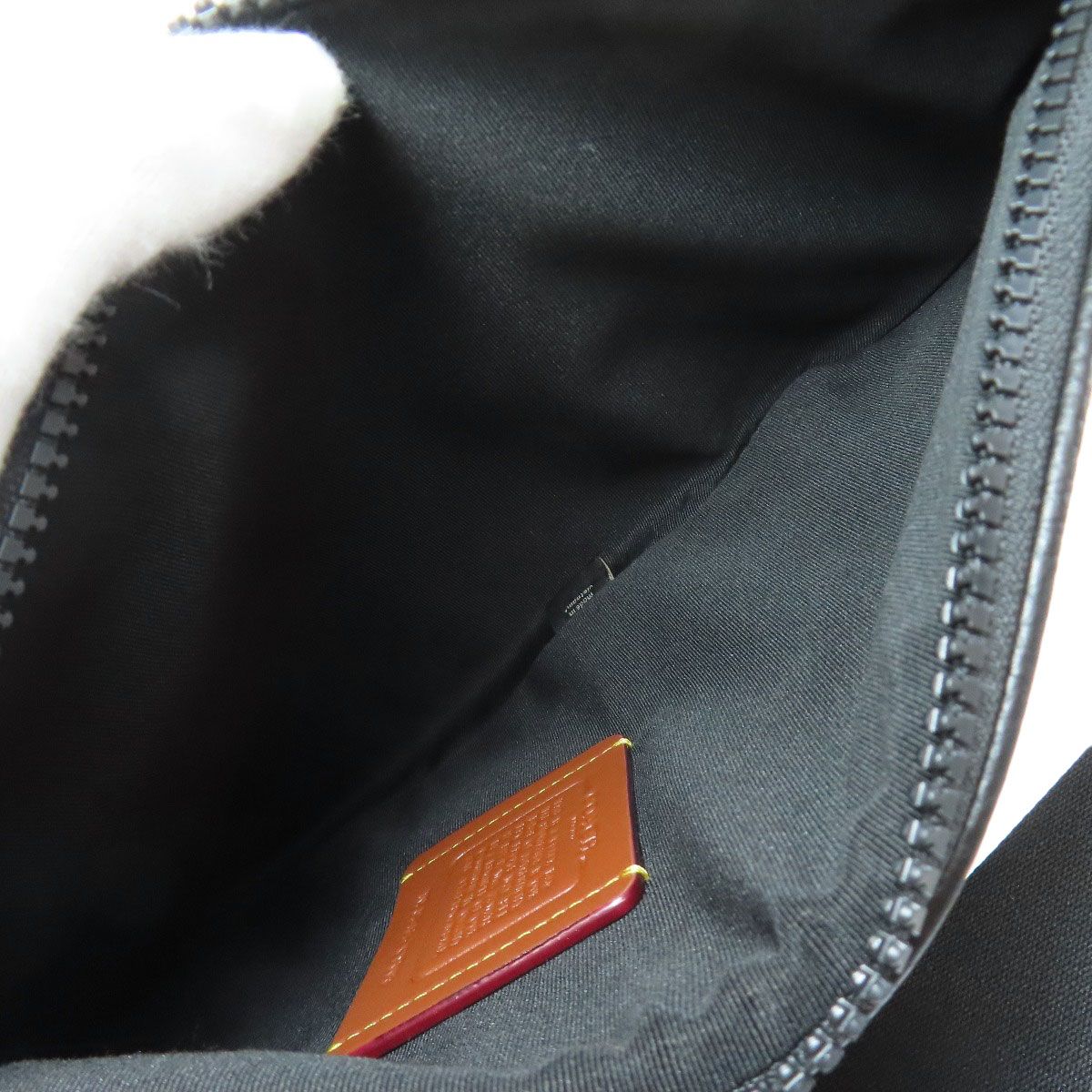 ボディバッグ レザー